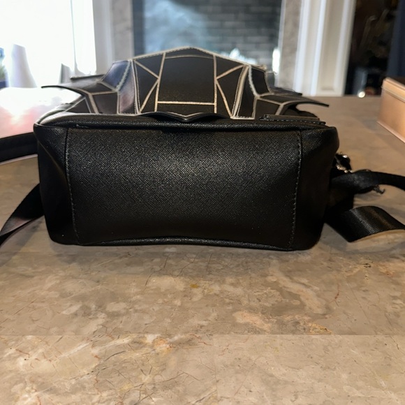 Loungefly Wakanda Forever Backpack - Picture 7 of 7